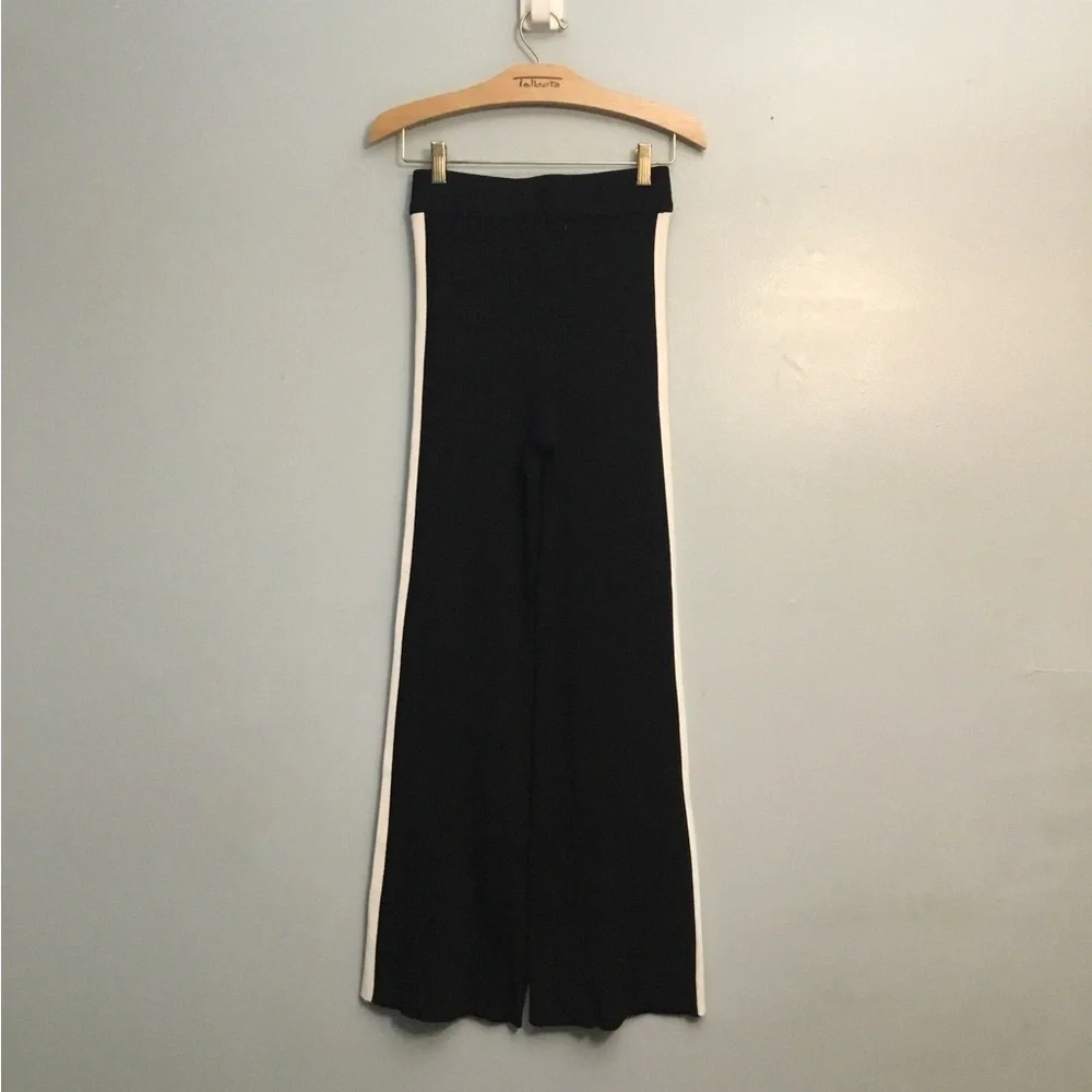 House of Harlow 1960 stylish wide